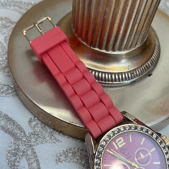 Charming Charlie’s silicone and rhinestone watch. Has a battery. Pink and gold. - Picture 4 of 6